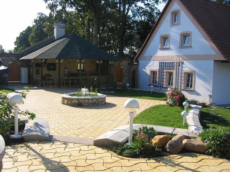 Hotel Capkuv Statek Hořičky Esterno foto